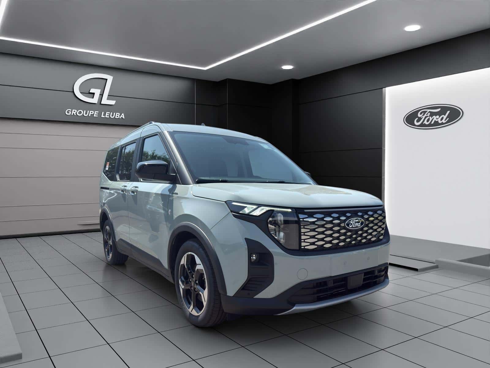 Ford E-Tourneo Courier