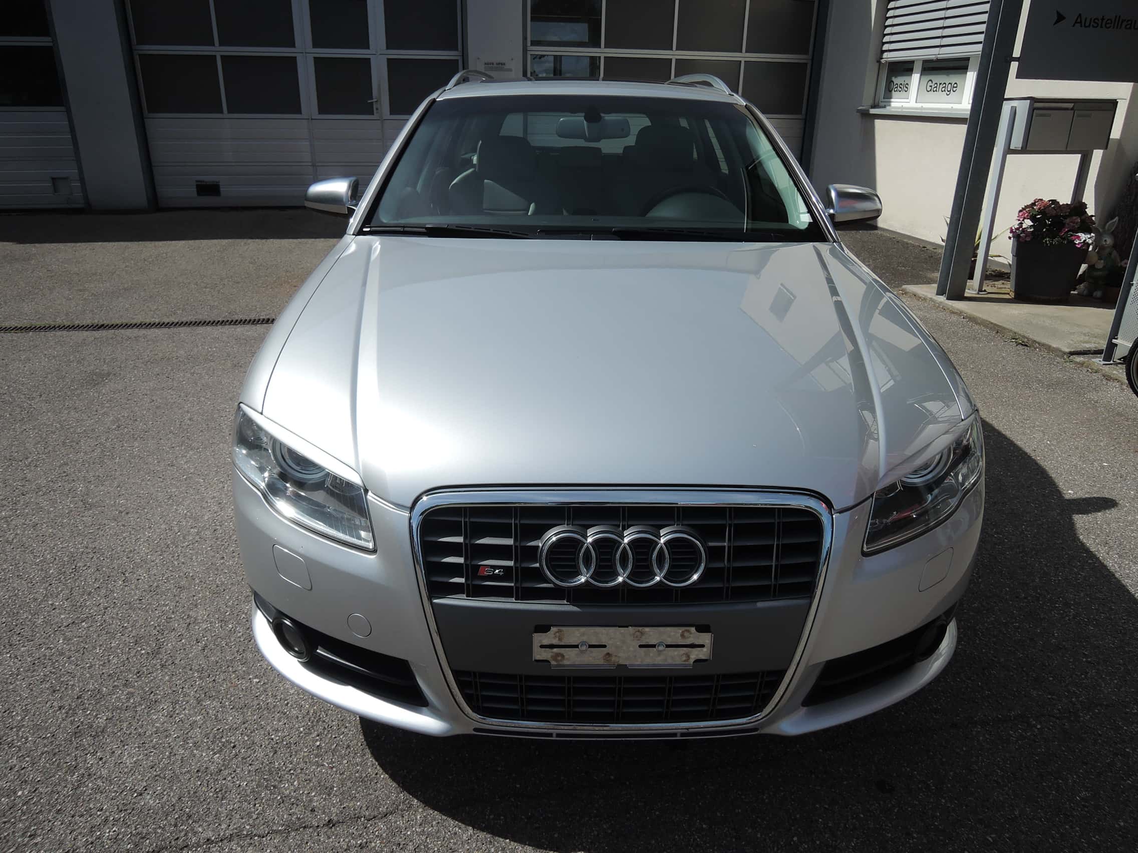 Audi S4 / RS4
