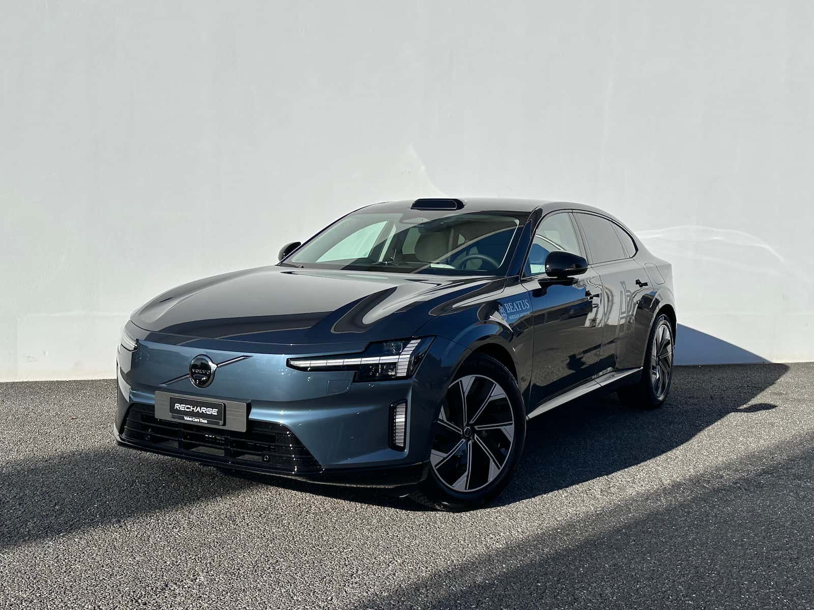 Volvo ES90