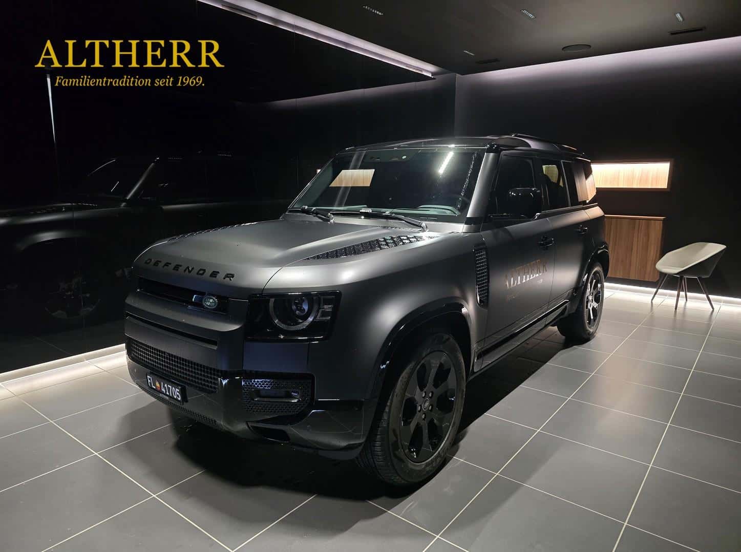 Land Rover Defender
