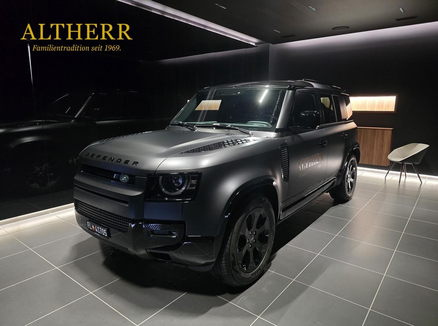 Land Rover Defender